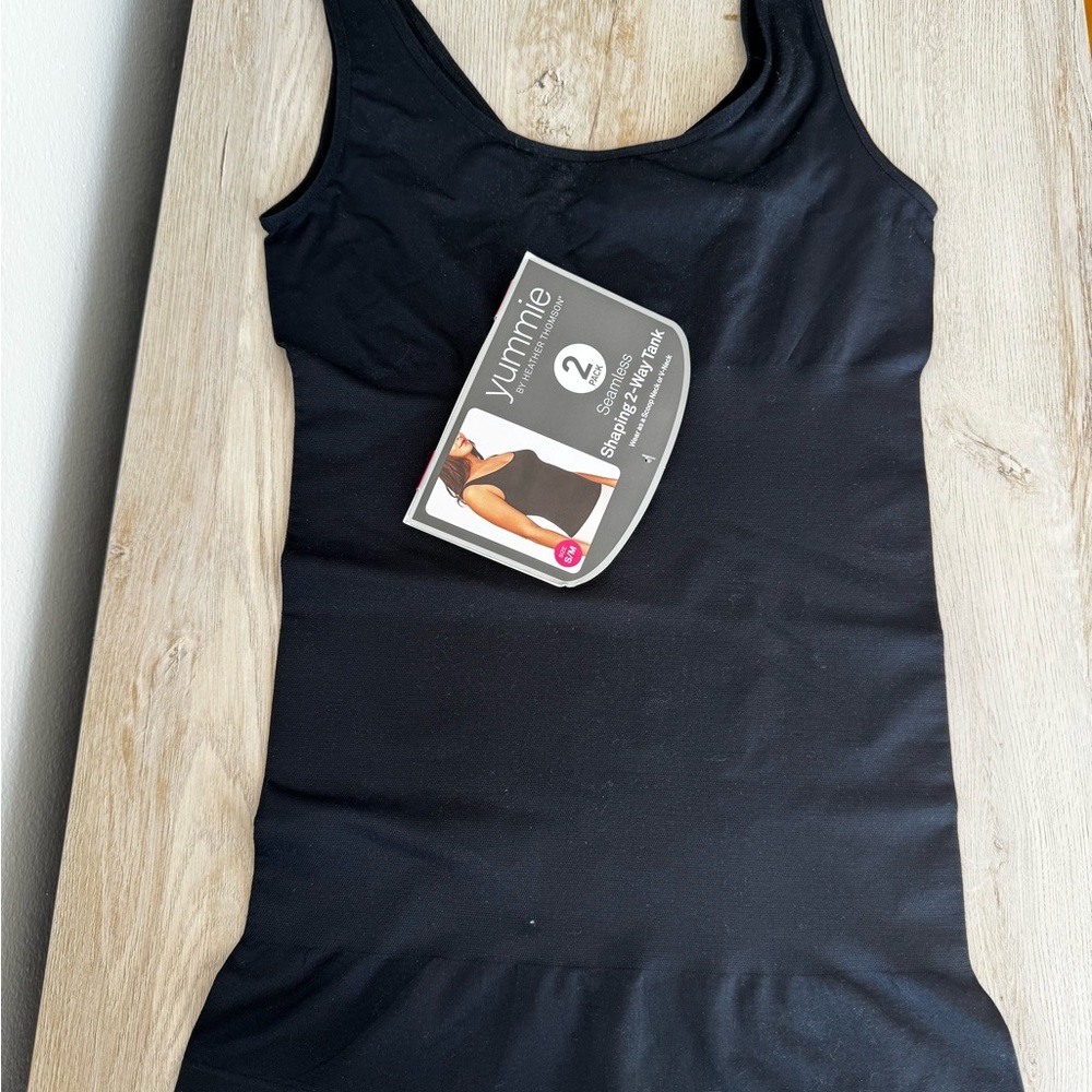Yummie slimming tank size Small